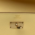 Epsom Kelly Longue Wallet Jaune Poussin - Image 6