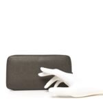 Epsom Silk'In Wallet Etoupe - Image 2