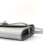 Metallic Chevre Chamkilight Kelly Wallet To Go Argent - Image 9